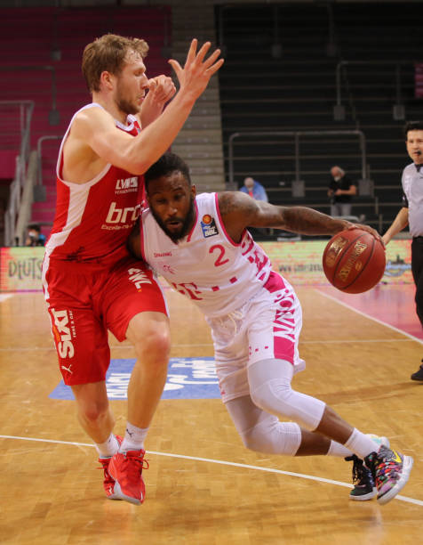 法国前锋 法国前锋