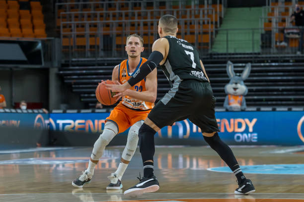 间寻找平衡 间寻找平衡